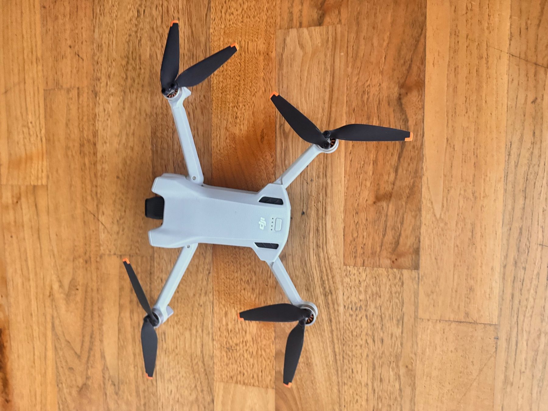 DJI RC Modellbau: Mini 3 mit OVP und Fly more Combo – Gebraucht aus Zürich von spa_gpb5 5