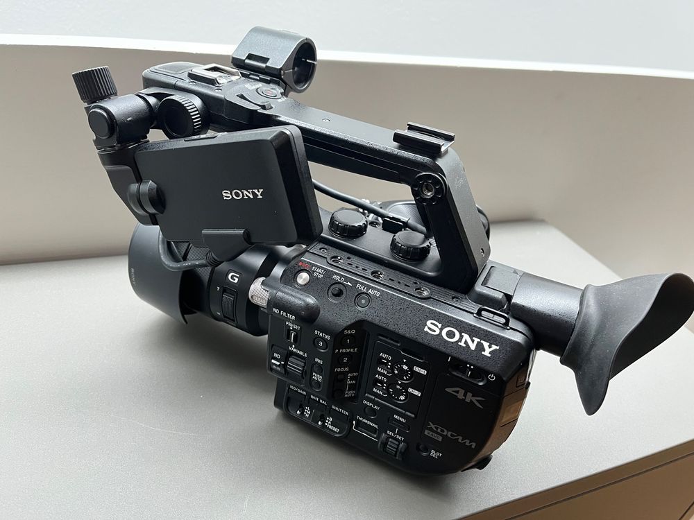 Sony E PZ 18-105mm F4 G OSS Lens (Crop) | - Professional Camera