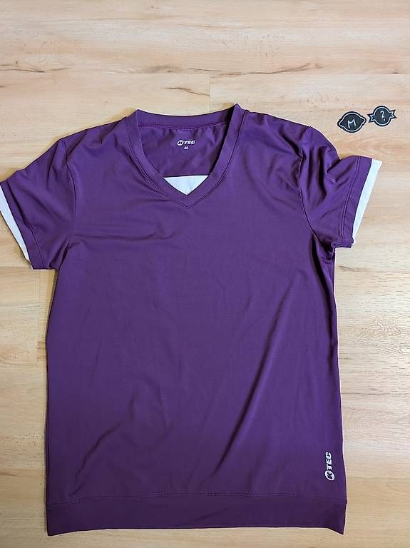 T-shirt: Sport T-Shirt – Usato da Langnau im Emmental venduto da MartinaZ86 1