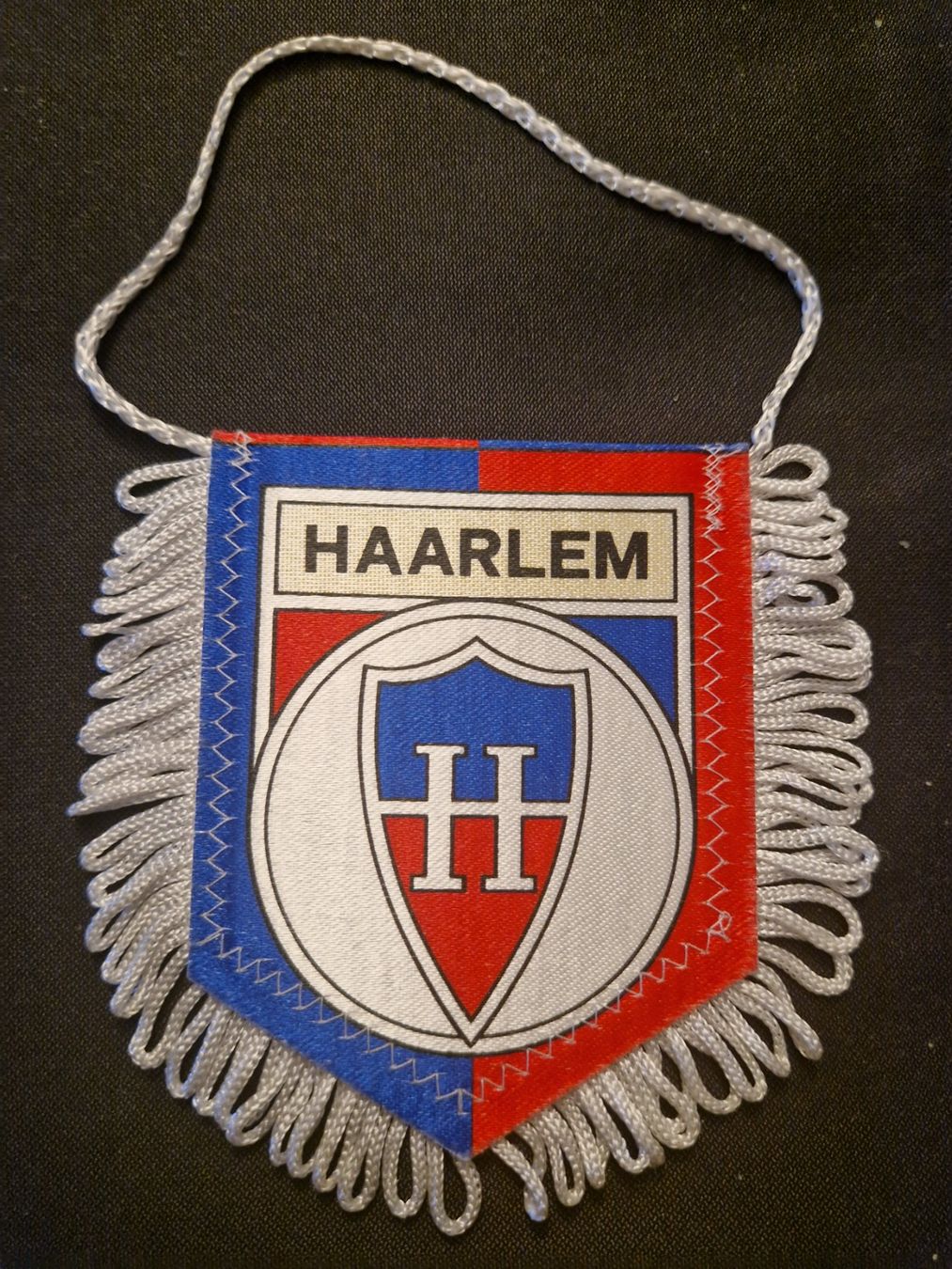Toppe: Fanion Wimpel Haarlem – Usato da Villars-sur-Glâne venduto da Mark_988