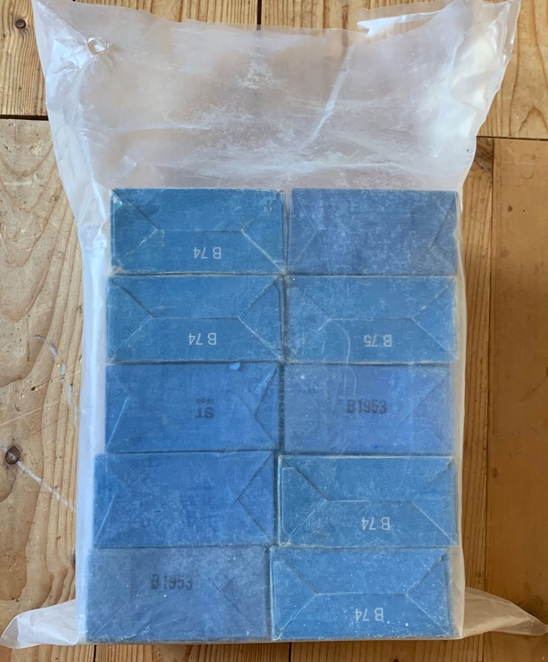 Bougies: Packung mit 10 Schachteln Kerzen der CH Armee – D'occasion à Goldingen par Bergler012 1