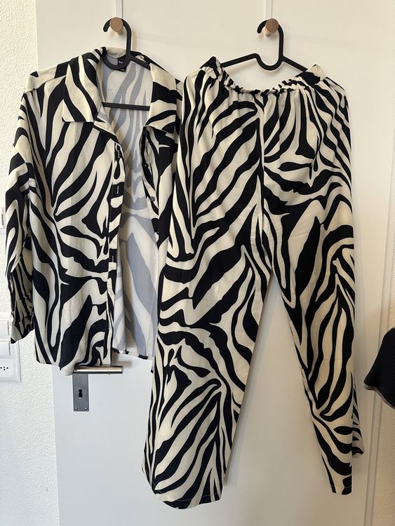 Lots de vêtements: Zweiteiler – D'occasion à Villmergen par mel_5ywd