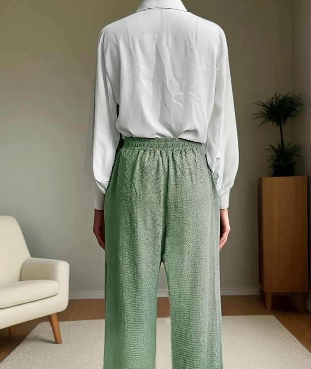 Kleiderpakete: Sommer Look: Hose & Bluse mit Palmenmuster, Gr. M – Neu (gemäss Beschreibung) aus Salenstein von Silly...0 1