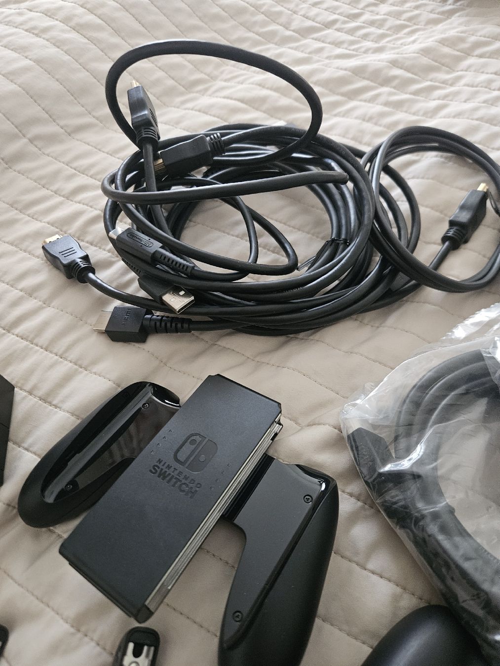 Nintendo Console: Nintendo Switch Zubehör  schwarz  – Nuovo (secondo la descrizione) da Oberweningen venduto da Mgandi 3