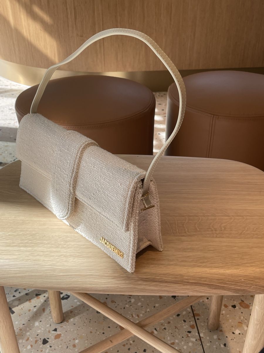 Jacquemus Borse da donna: Jacquemus Le Bambino Long Tote Boucle – Nuovo (secondo la descrizione) da Berikon venduto da chuchu