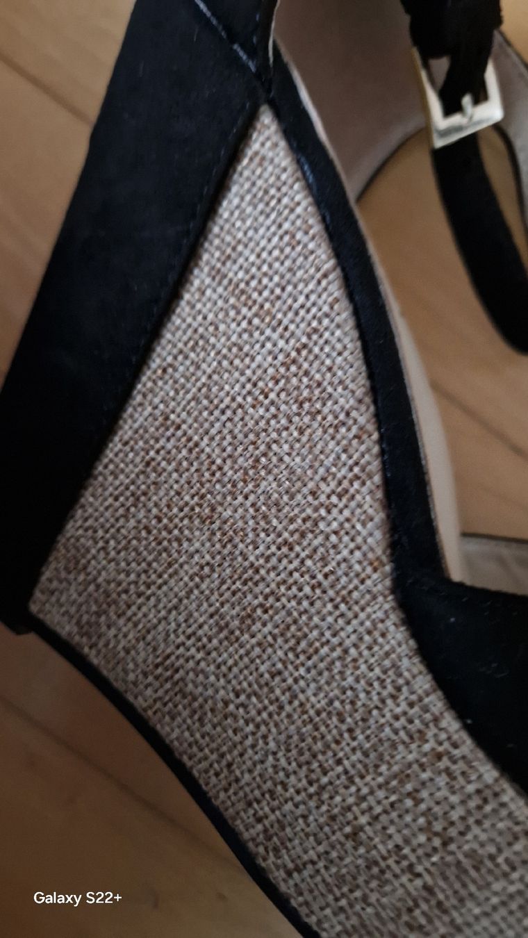 Scarpe da donna: Schuhe mit schwarzem Keil Größe 38 Piplar – Usato da Uetikon am See venduto da val_5xsw 8