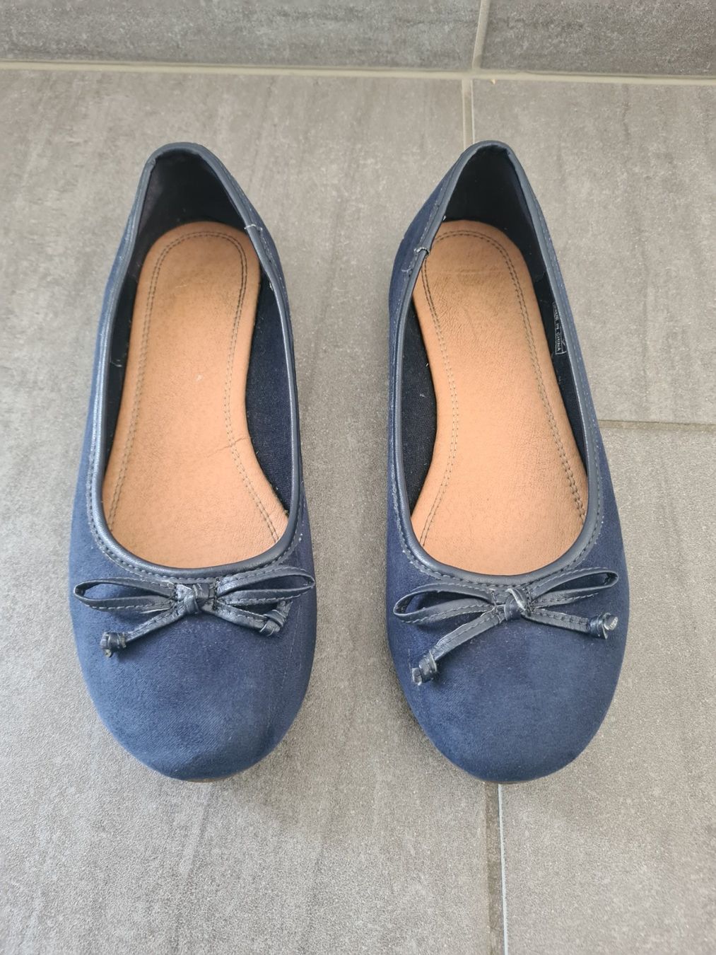 Schuhe für Mädchen: Mädchen Ballerinas blau gr.37 – Gebraucht aus Mezzovico von maemy