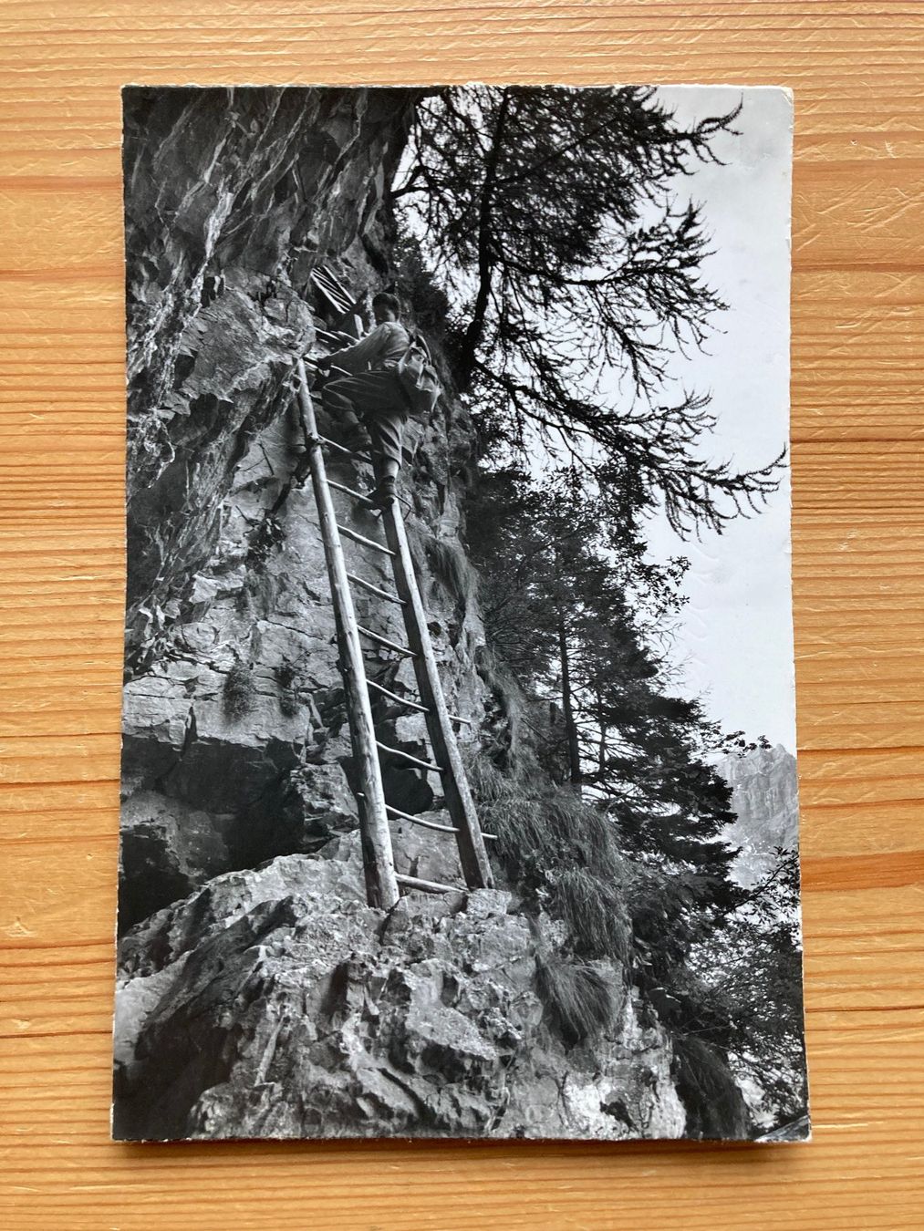 Cartoline postali: Leukerbad - 2 AK ab 1967 – Usato da Oberuzwil venduto da Henri09 1