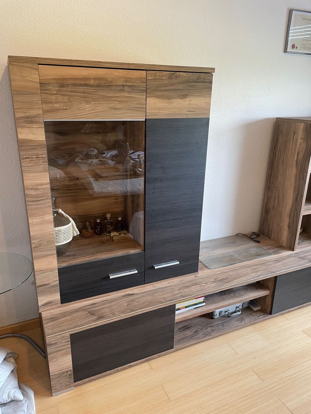 Mobili TV: Moderne Wohnwand / TV-Möbel – Usato da Stetten SH venduto da sas_hd66 2