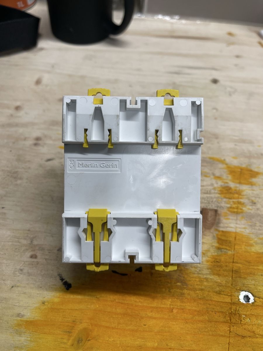 Schneider Elektronikbauteile: Schneider RCD (FI) 63A 4P – Gebraucht aus Laupersdorf von san_8lq9 3
