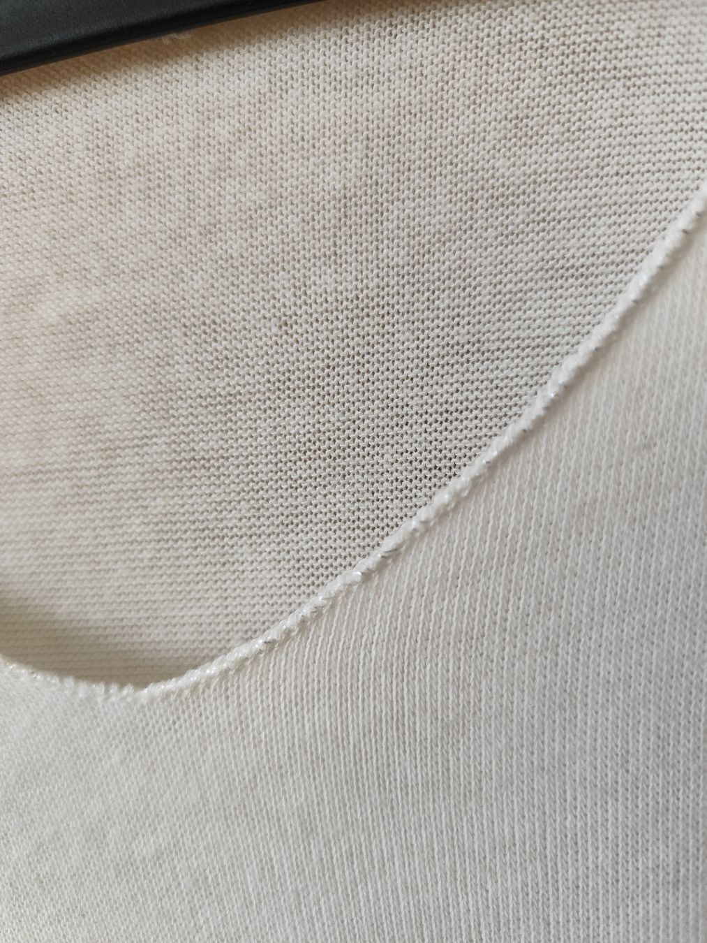 Maglioni & Felpe: Neuwertiger weisser Pullover  – Nuovo (secondo la descrizione) da Rorschach venduto da 669802 1