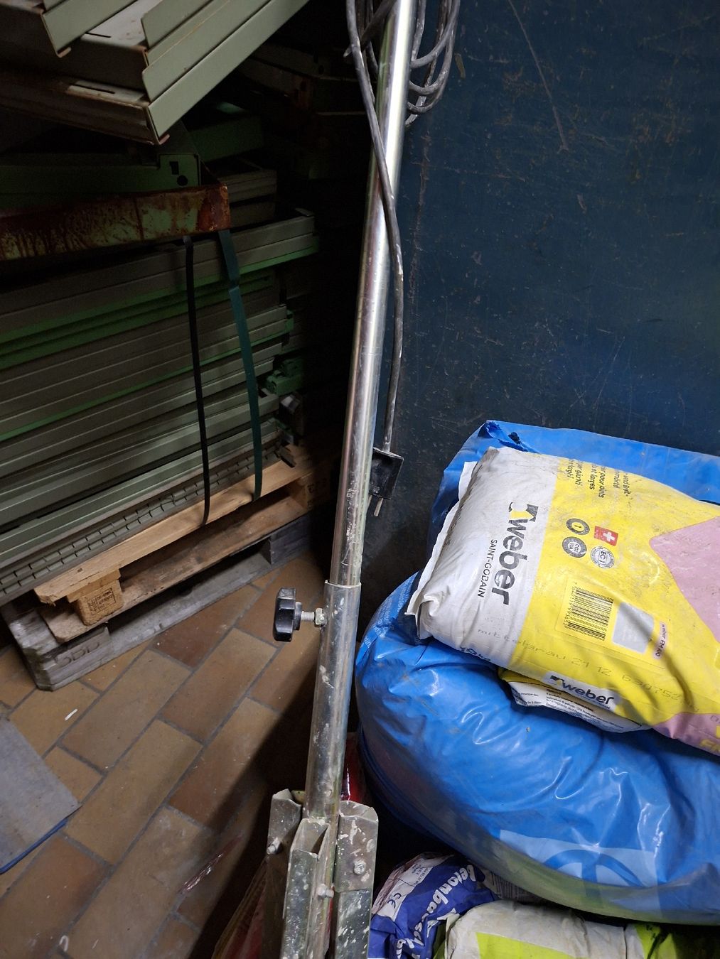 Lampade: Gebrauchter Led Baustrahler  – Usato da Grossdietwil venduto da hufi10 3
