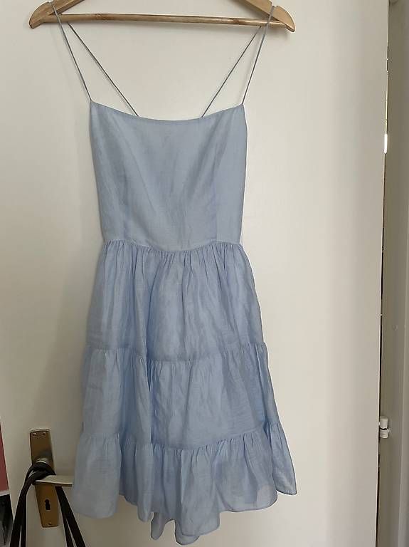 Kleider: Robe Sandro T36 – Gebraucht aus Lausanne von das_xb9h
