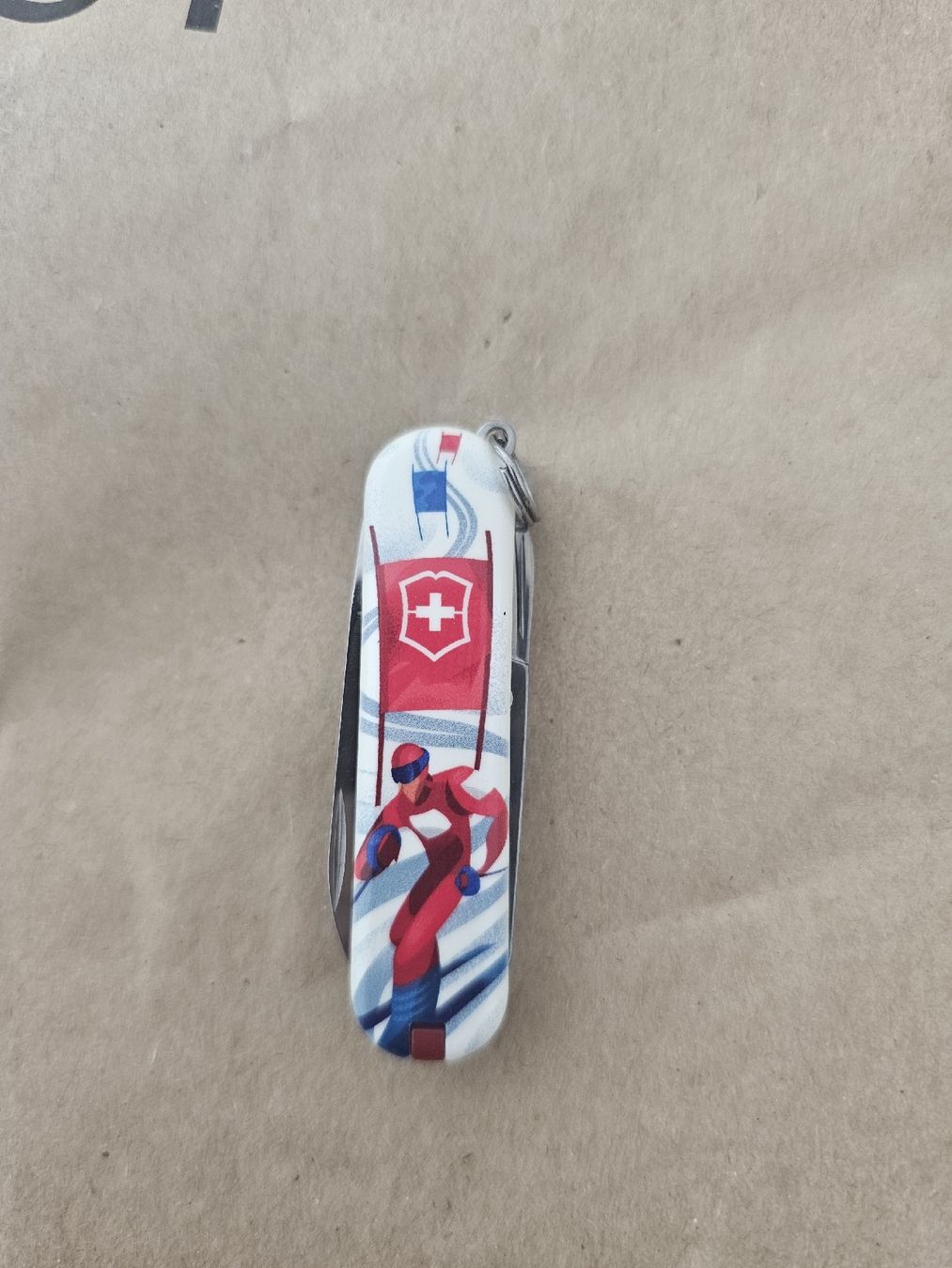 Victorinox Coltelli tascabile: vixtorinox classic limited edition 2020 "ski race" – Nuovo e nell'imballaggio originale da Novazzano venduto da Ruzzina