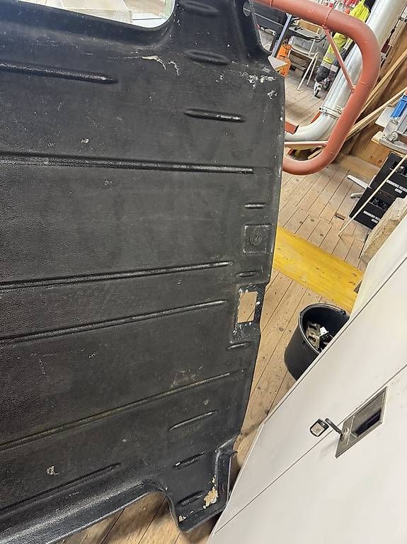Ford Tutti i ricambio: Ford Transit Custom Laderaumboden – Usato da Bern venduto da bandido01 2