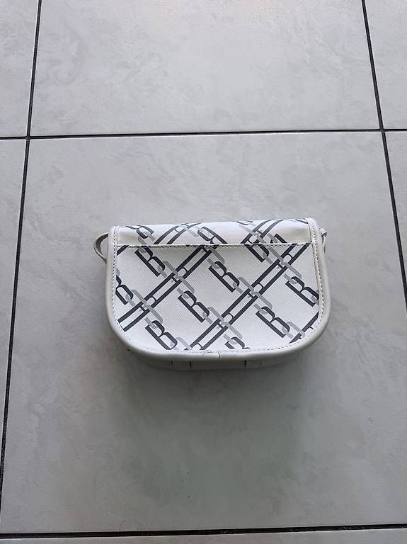 Sacs femmes: A3B Shoulderbag – D'occasion à Urtenen-Schönbühl par ninociotti 2