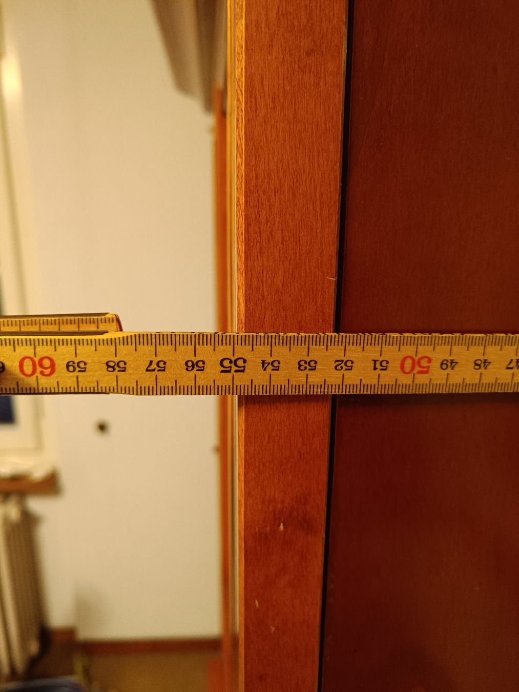 Allestimento di negozi e stand fieristici: Schöner Vitrinenschrank mit Barfach – Usato da Oberdorf NW venduto da Kurs64 4
