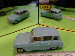 Renault R4   1:43 (ohne Box) Dinky Sp      > (W10.7)