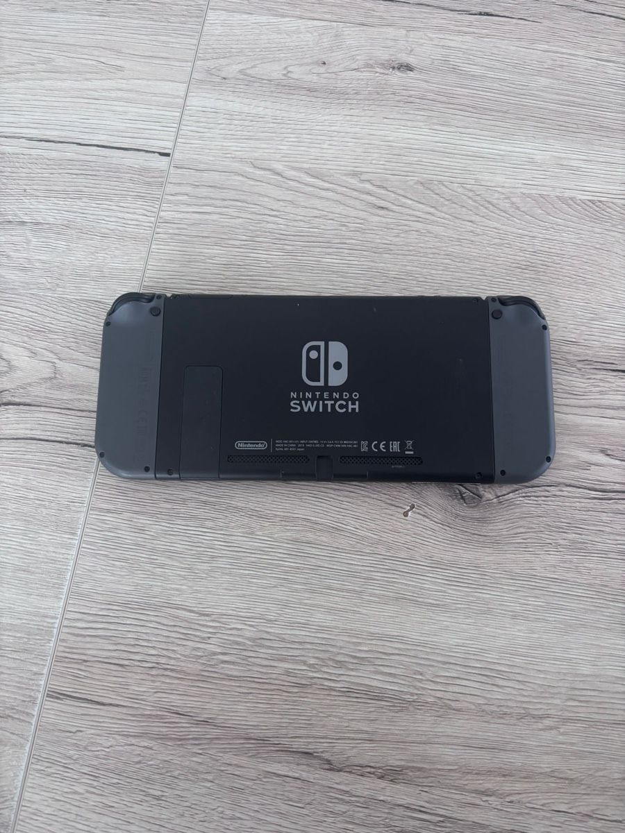 Nintendo Console: Nintendo Switch inkl. 6 Spiele – Usato da Meisterschwanden venduto da Scania78 3