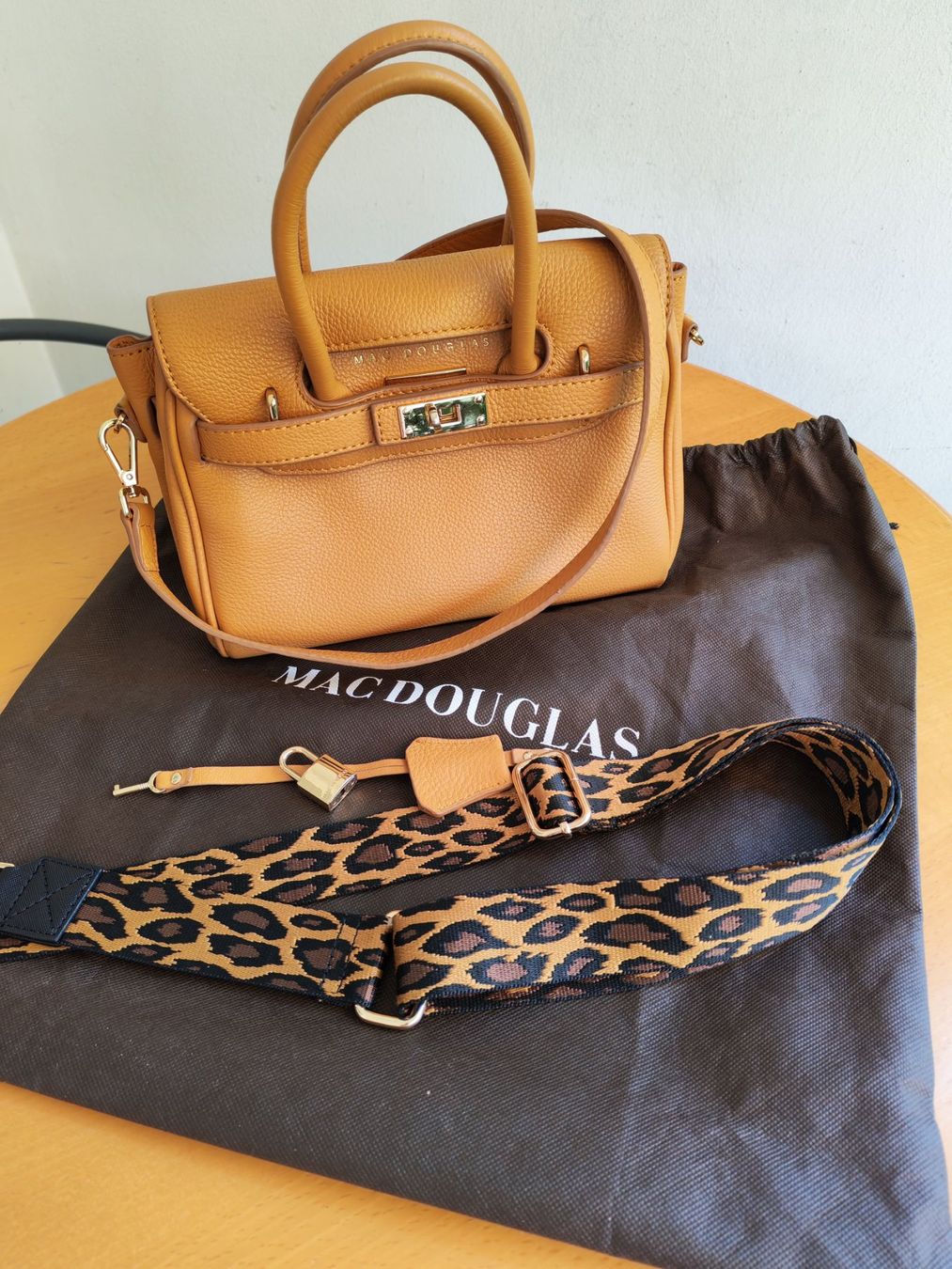 Taschen für Damen: Sac Mac Douglas – Gebraucht aus Trélex von autard