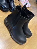 Schwarze Winterstiefel, Boots, Stiefeletten, Grösse 39