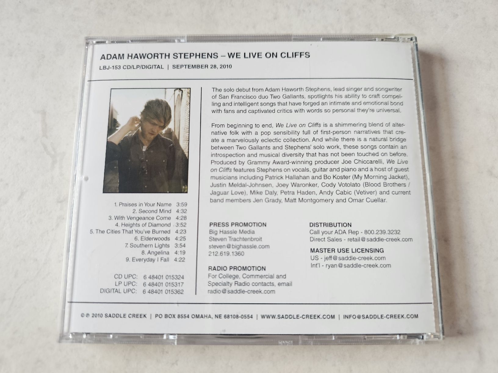 CD: Adam Haworth Stephens  -  We Live On Cliffs – Usato da Schneisingen venduto da backstore24 1