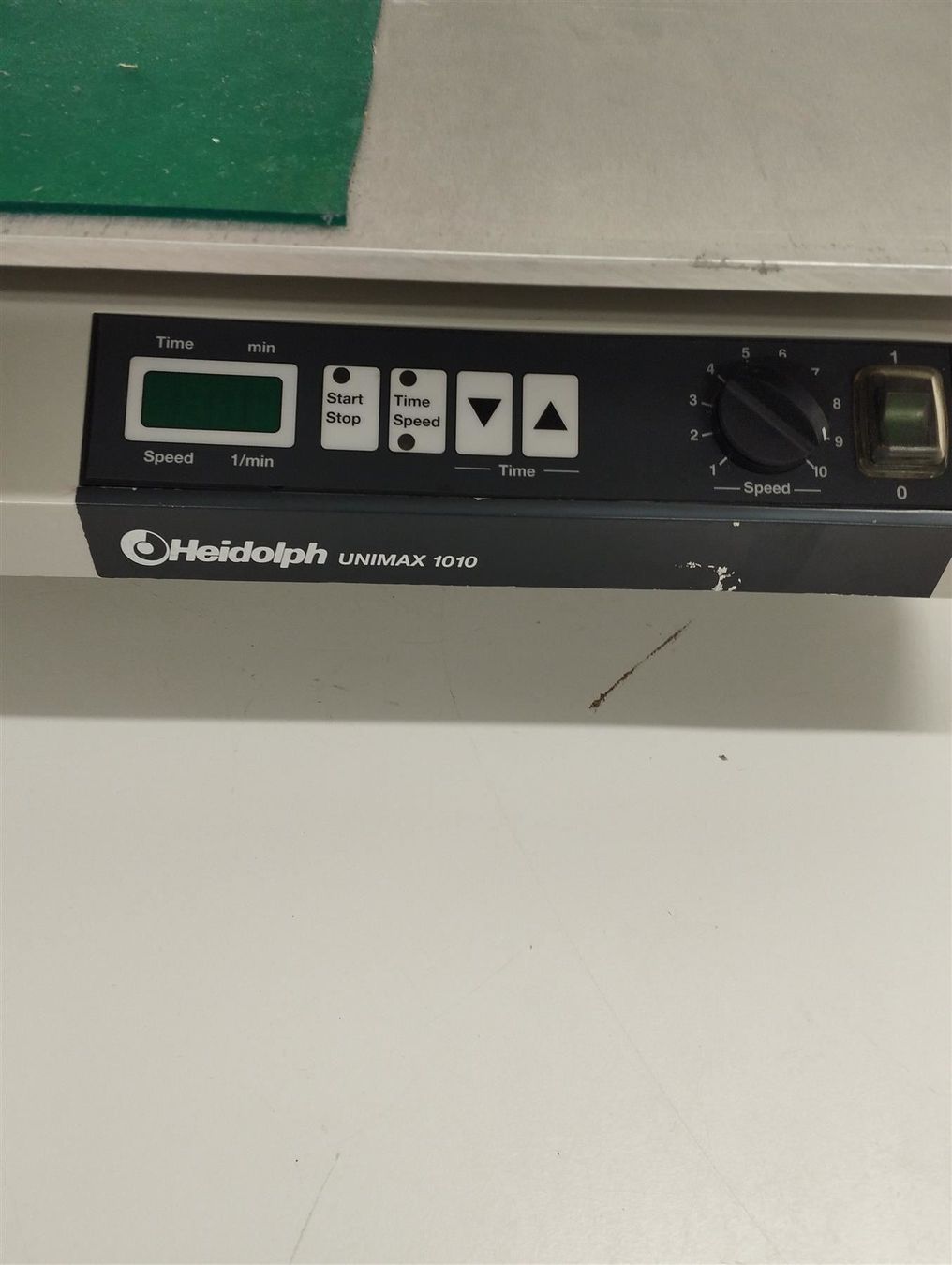 Accessori da laboratorio: Heidolph Unimax 1010 Ersatzteilspender – Difettoso da Niederdorf venduto da LeptonAG_Labor 2