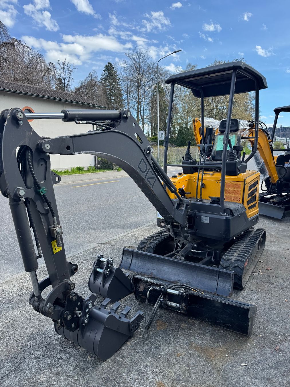 Excavateurs: Bagger 2.0T 895 Stunden – D'occasion à Orpund par dizi.98 4