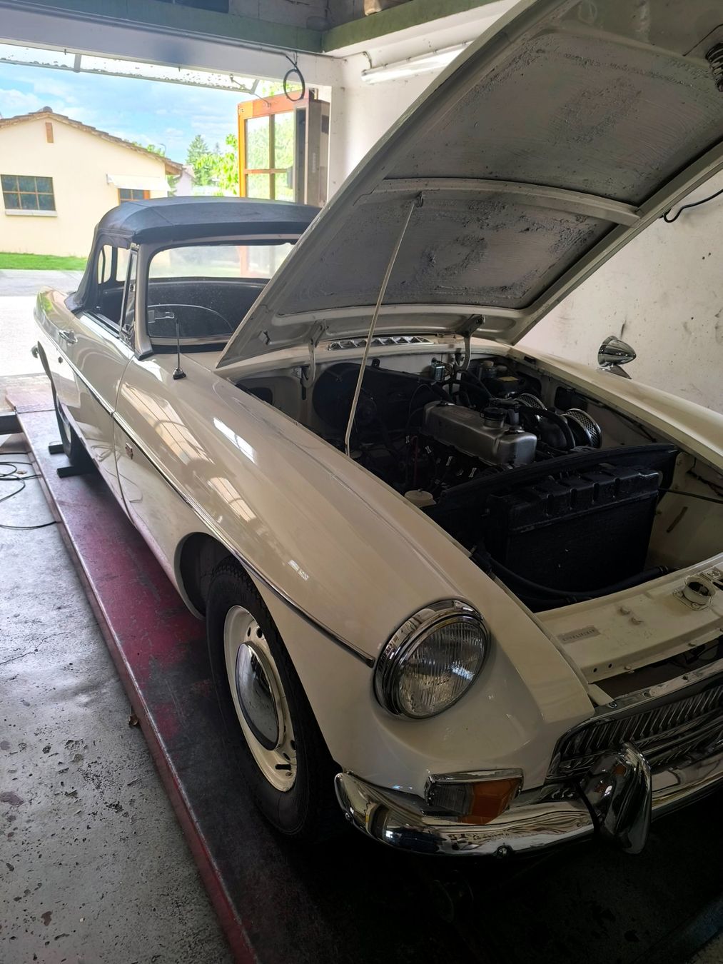 MG Automobili: mgb mk1 – Usato da Chavornay venduto da Citron09