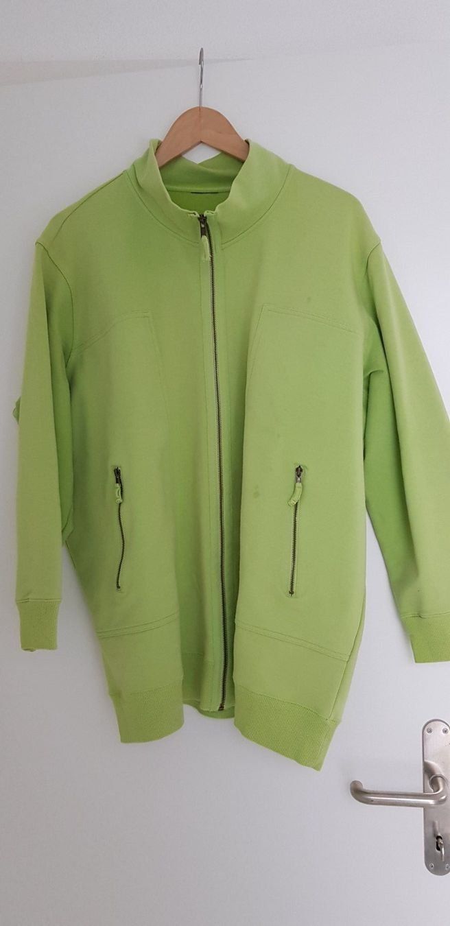 Pullover & Sweatshirts: Jäckchen ca. Gr. 48 – Gebraucht aus WALTERSWIL SO von thb_ybm8