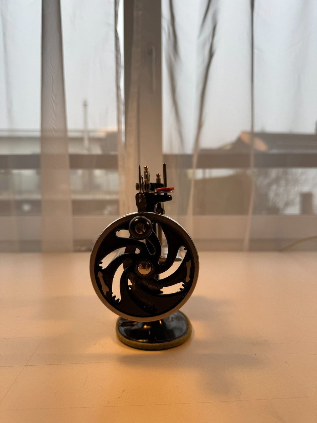 Singer Nähmaschinen: Singer Sewhandy Model 20 Mini-Nähmaschine mit Originalbox – Gebraucht aus Dänikon ZH von are_fz7m 3