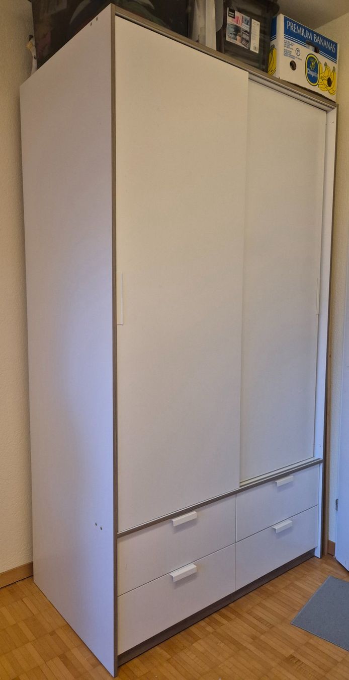 Ikea Armadi: Kleiderschrank Trysil Ikea – Usato da Brütten venduto da nad_jja12 1