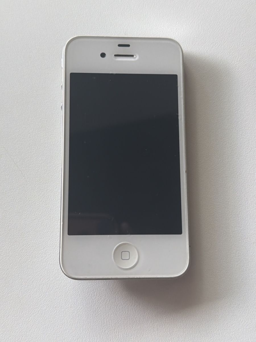 Apple Telefoni cellulari / Smartphones: iPhone 4 model A1332 White Defekt  – Difettoso da St-Maurice venduto da Gbarman
