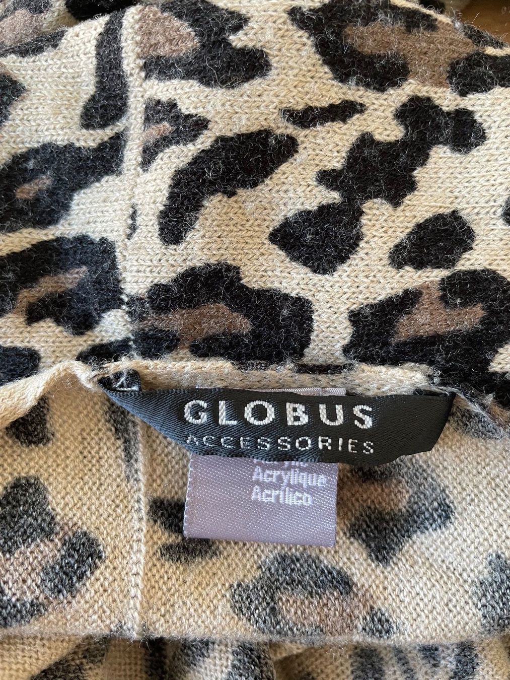 Foulards & écharpes: Schlauchschal Tigermuster von Globus – D'occasion à Chur par adien 1