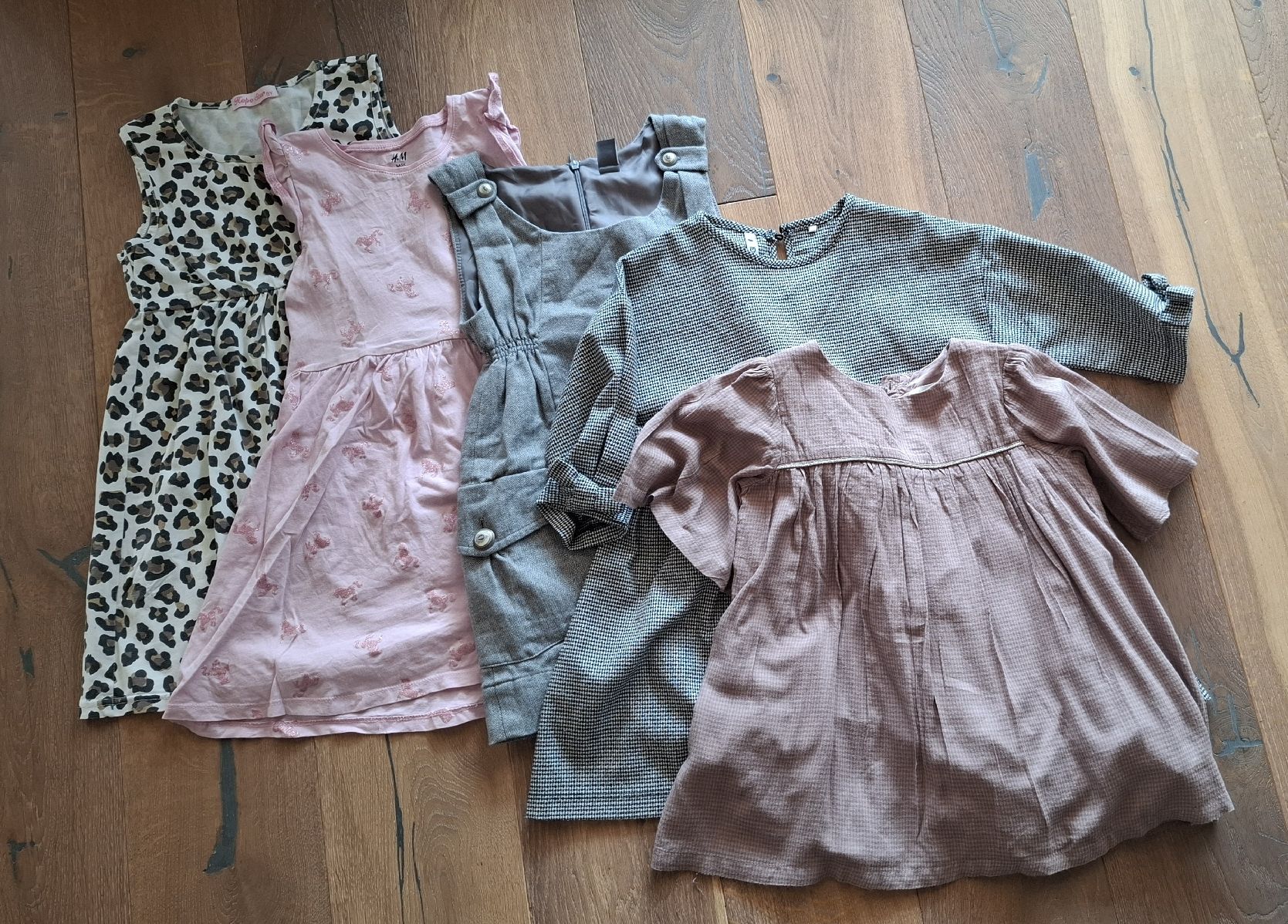 Lotti & Set di vestiti: Kleiderpaket 10 Stück 110 – Usato da Alpthal venduto da Ing3_rid 3