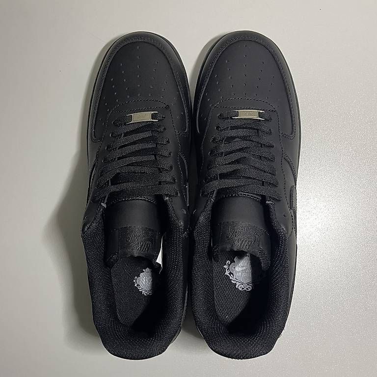 Nike Scarpe da uomo: Air Force 1 – Nuovo (secondo la descrizione) da Basel venduto da Eca02 1