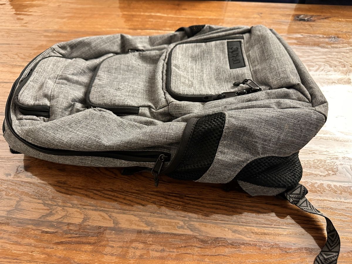 Dakine Rucksäcke: Dakine Rucksack Grau - Ideal für Schule, Uni oder Arbeit! – Gebraucht aus Zürich von Gadgets2020 6