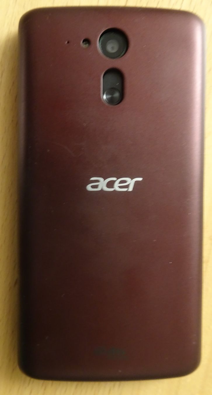 Acer Portables: Acer Liquid E700 Trio Triple-MicroSIM Android 4.4 – Défectueux à Kleindöttingen par Lupo_55 1