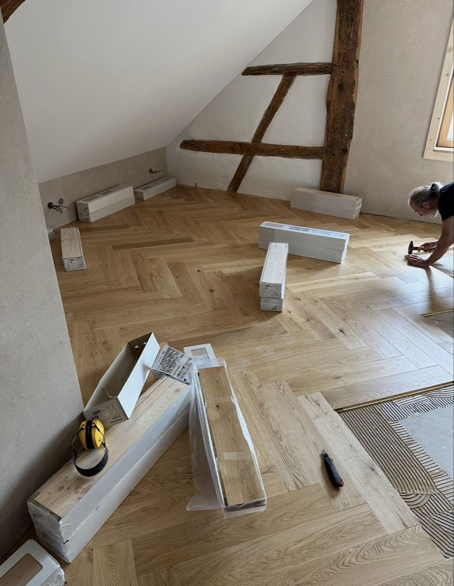 Articles en bois: Fischgrätparkett 65 m2 – Neuf avec emballage d'origine à Steckborn par Lozzi-boot 2
