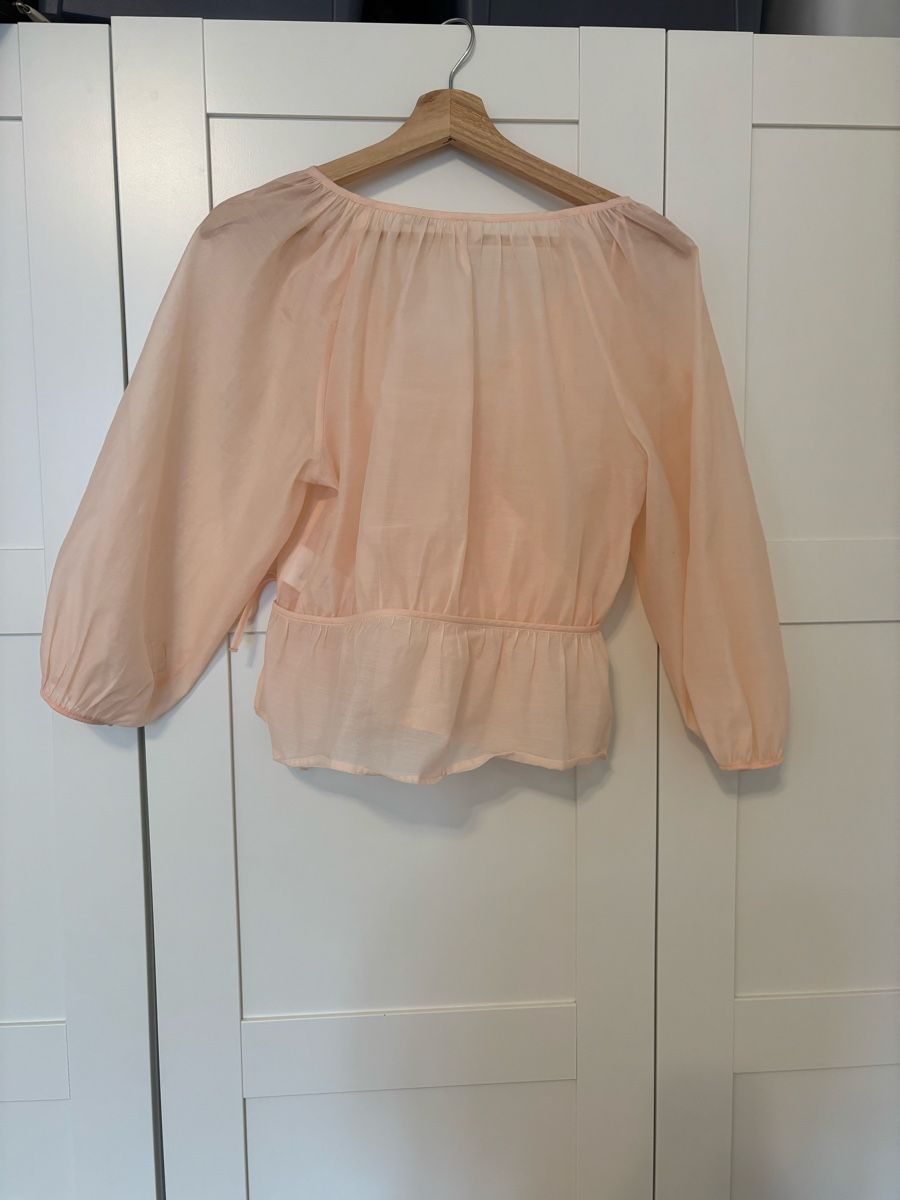 Levi's Camicette: Levi's Peach Wrap Blouse - Size S - Perfect for Spring! – Usato da Zürich venduto da emb_fp8m 2