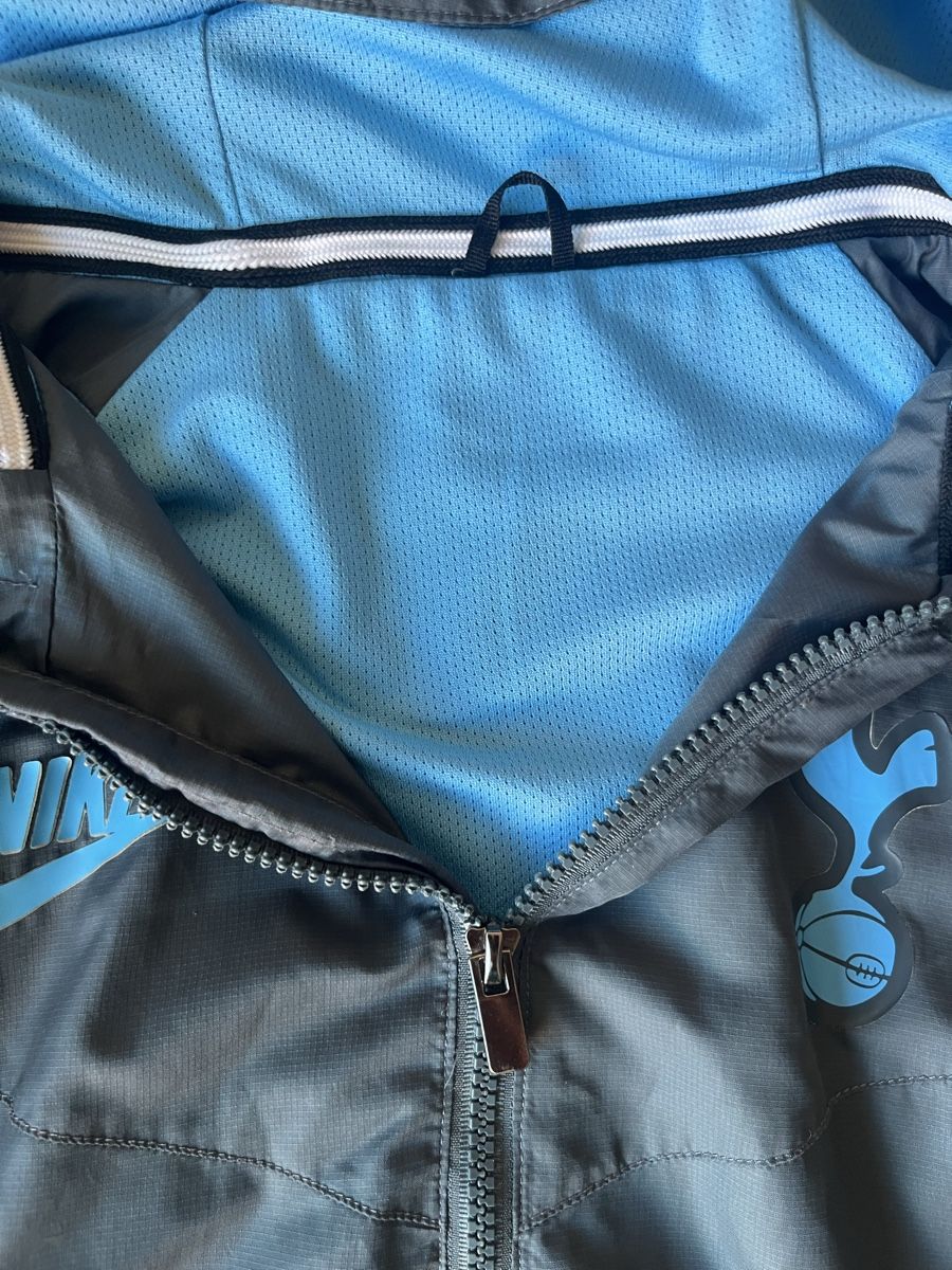 Nike Giacche: Tottenham Hotspur Windbreaker – Usato da Köniz venduto da jan_xzq9 2