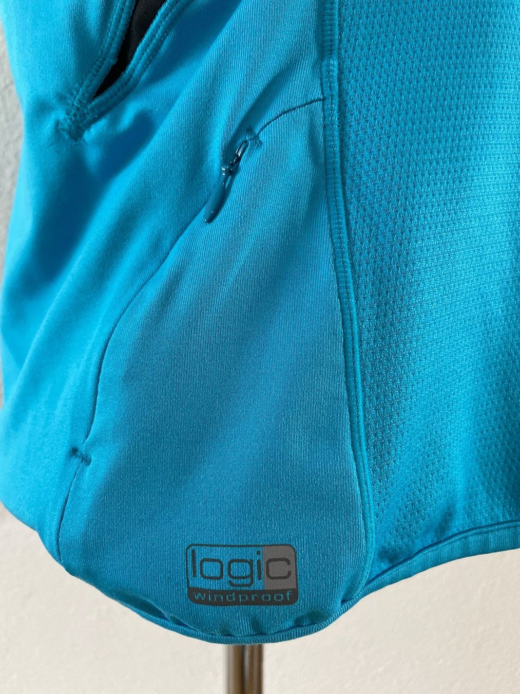 Odlo Pulls & Sweat-shirts: ODLO Windstopper Running Midlayer  Gr.36/NEU Türkis – Neuf avec emballage d'origine à Hämikon par Balance-me62 4