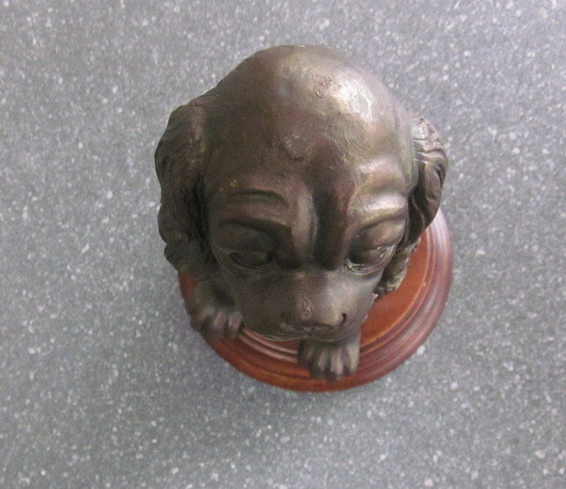 Statuette: Broncefarbiger Cocker Spaniel auf Holzsockel, Höhe 18 cm – Usato da Bischofszell venduto da raika 6