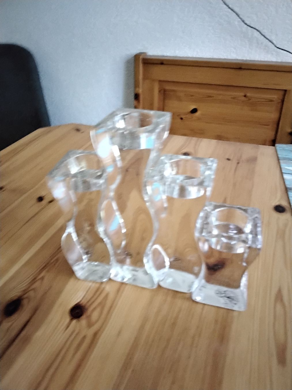 Glasi Hergiswil Portacandele: 4 HERGISWILER GLAS KERZENSTÄNDER  – Usato da Biel/Bienne venduto da dasi3 3