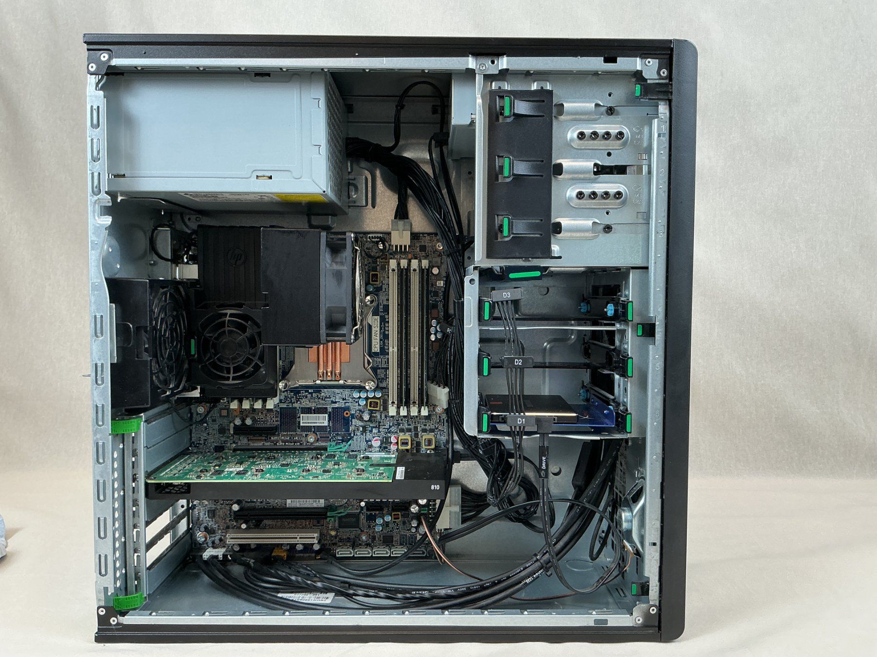 Hewlett Packard PC: HP Z420 Computer Tower Workstation mit NVIDIA NVS 810 GPU – Usato da Richterswil venduto da Restwert_Richterswil 7