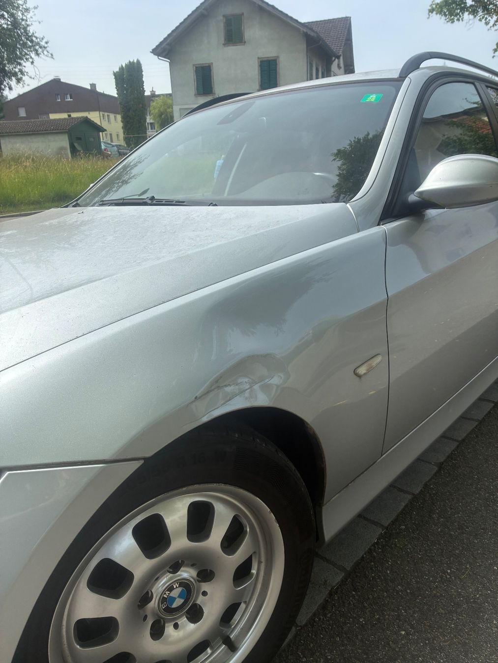 BMW Automobili: BMW 320i Kombi – Usato da Birmensdorf ZH venduto da Wetti61 1