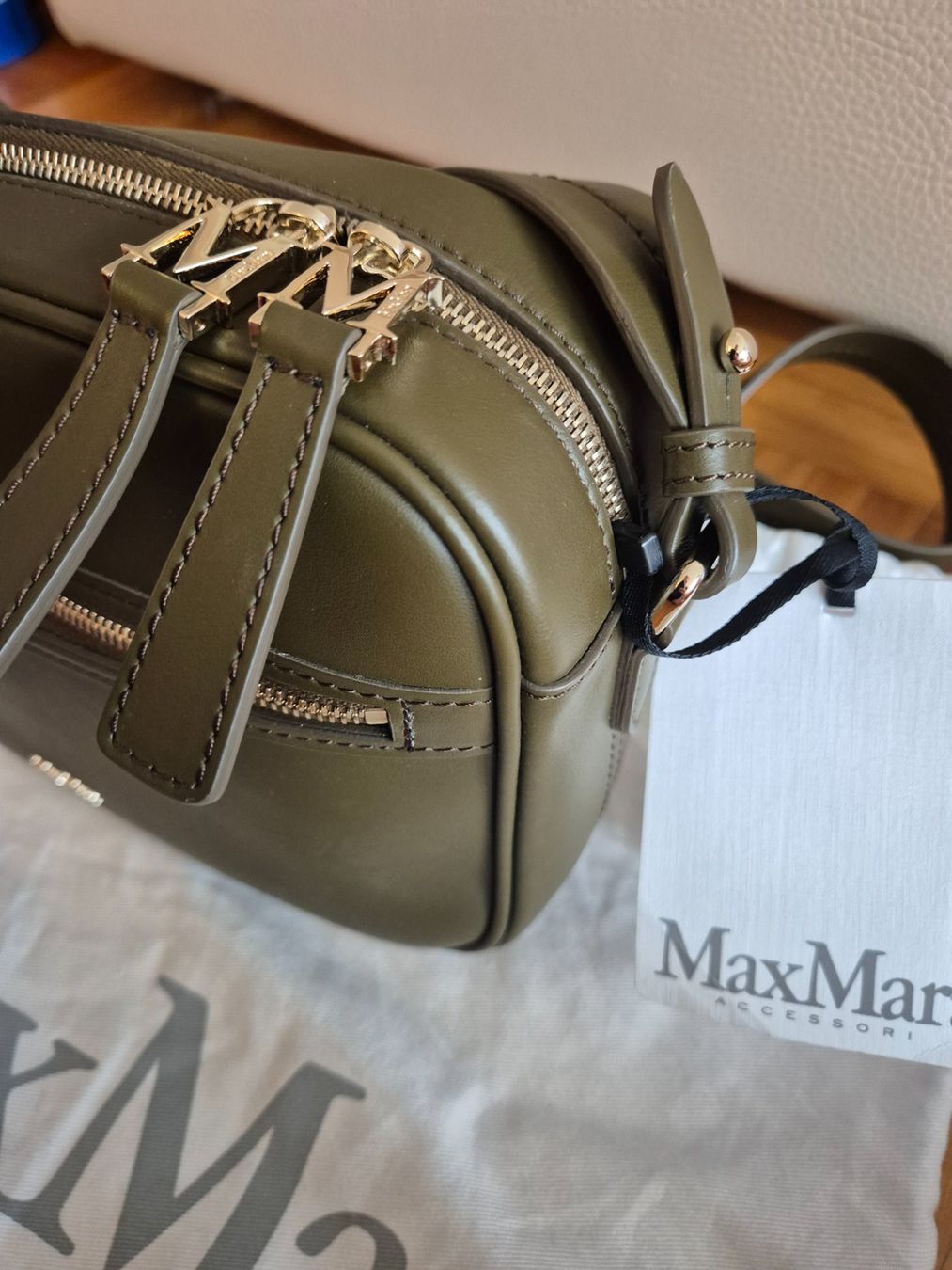 Max Mara Taschen für Damen: Wunderschöne Umhängetasche von MaxMara !!! – Neu und originalverpackt aus Flühli LU von Conny_88 2