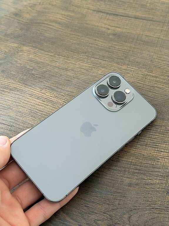 Portables: Iphone 13 Pro 128GB schwarz – D'occasion à Reinach AG par Tt32056 1