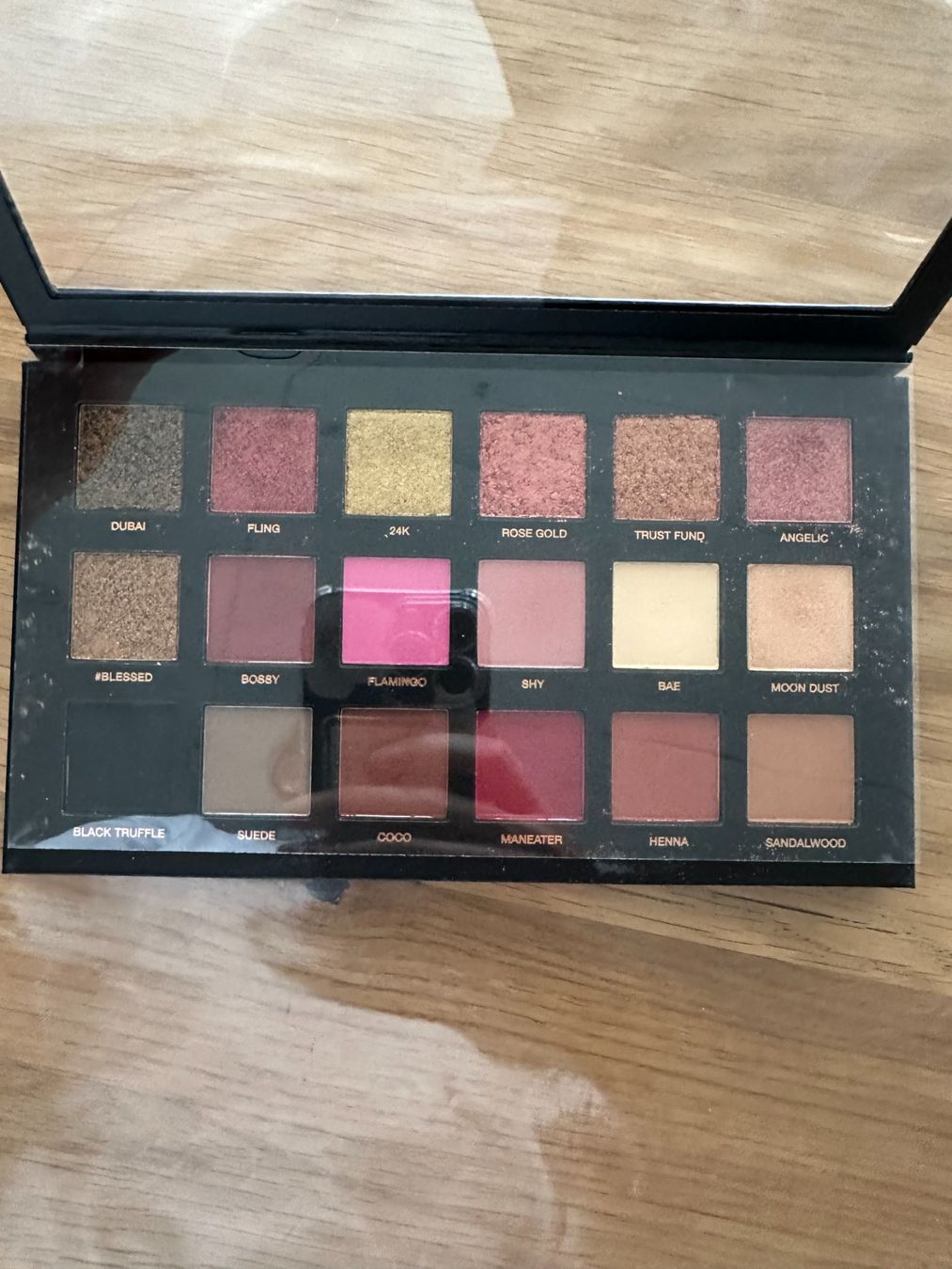 Huda Beauty Make-up: Huda Beauty Rose Gold édition – Nuovo (secondo la descrizione) da Courgevaux venduto da Qwertz111320 3