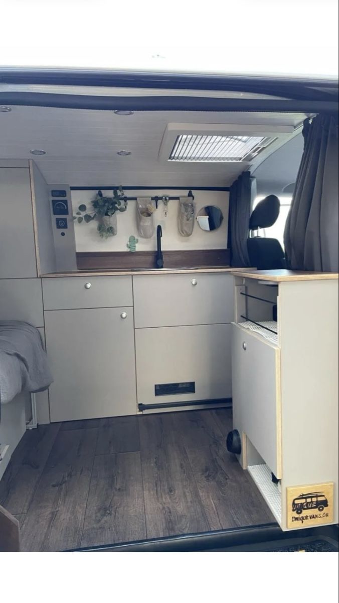 VW Camping Fahrzeuge: Camper VW T6 zu verkaufen – Gebraucht aus St. Gallen von pas_7kqs 2